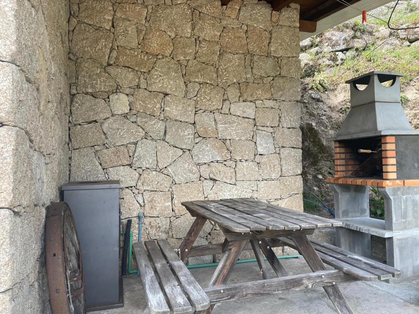 Quinta De Fundoes Geres Bagian luar foto
